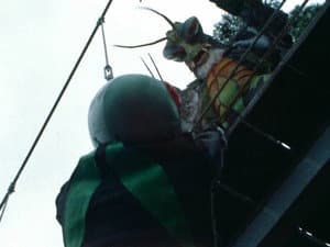 Monster Eaglemantis' Human Hunt